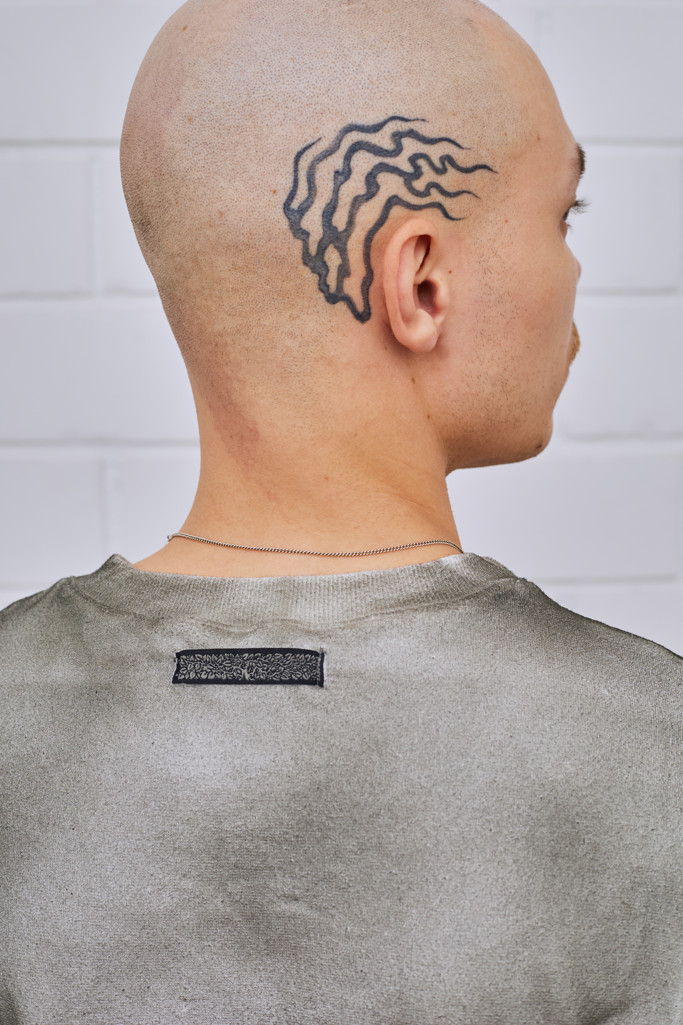 SPRAY LOGO T-SHIRT