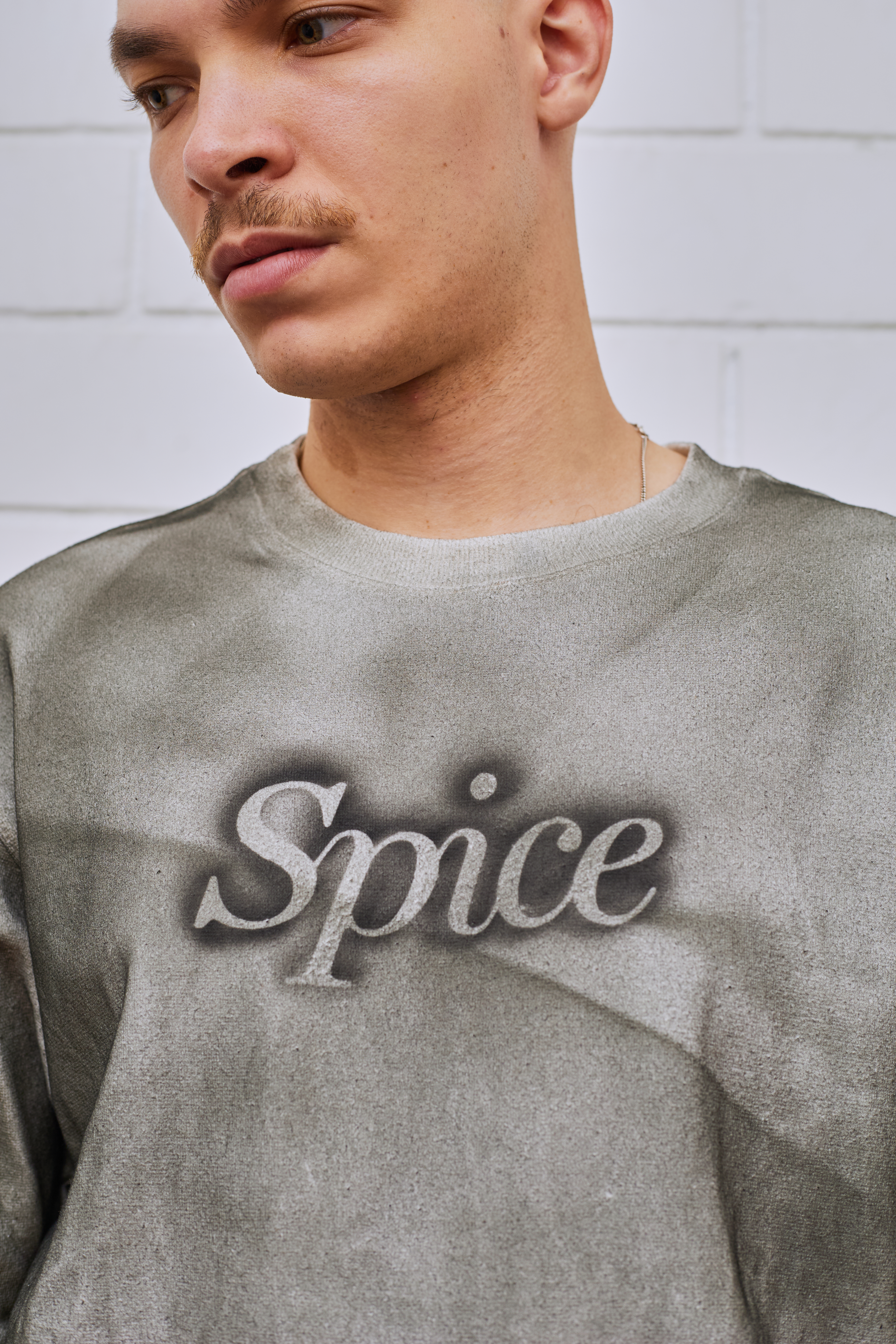 SPRAY LOGO T-SHIRT