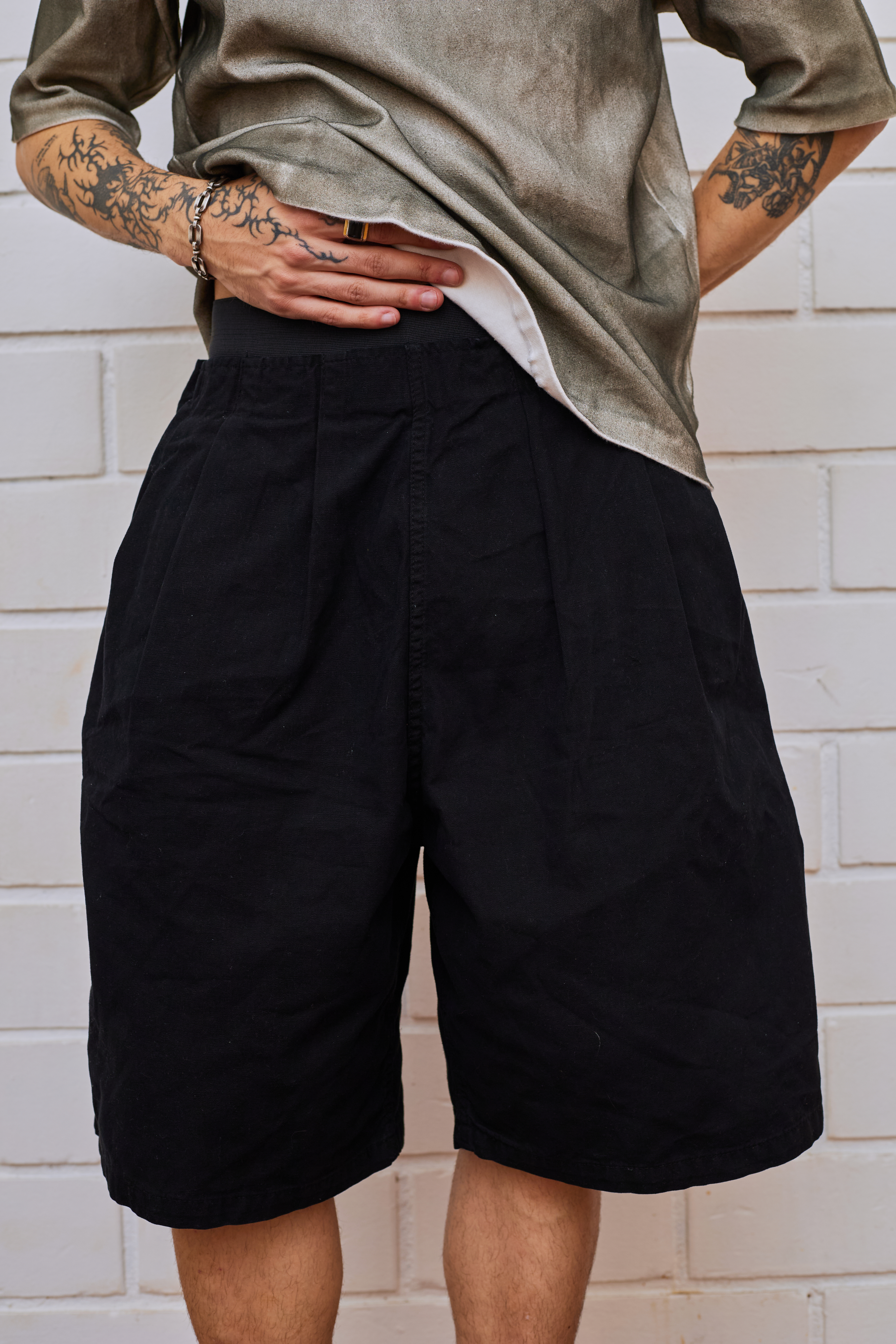WIDE ELÁSTICO BLACK CANVAS SHORTS