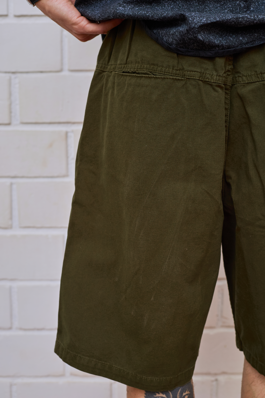 WIDE ELÁSTICO GREEN CANVAS SHORTS