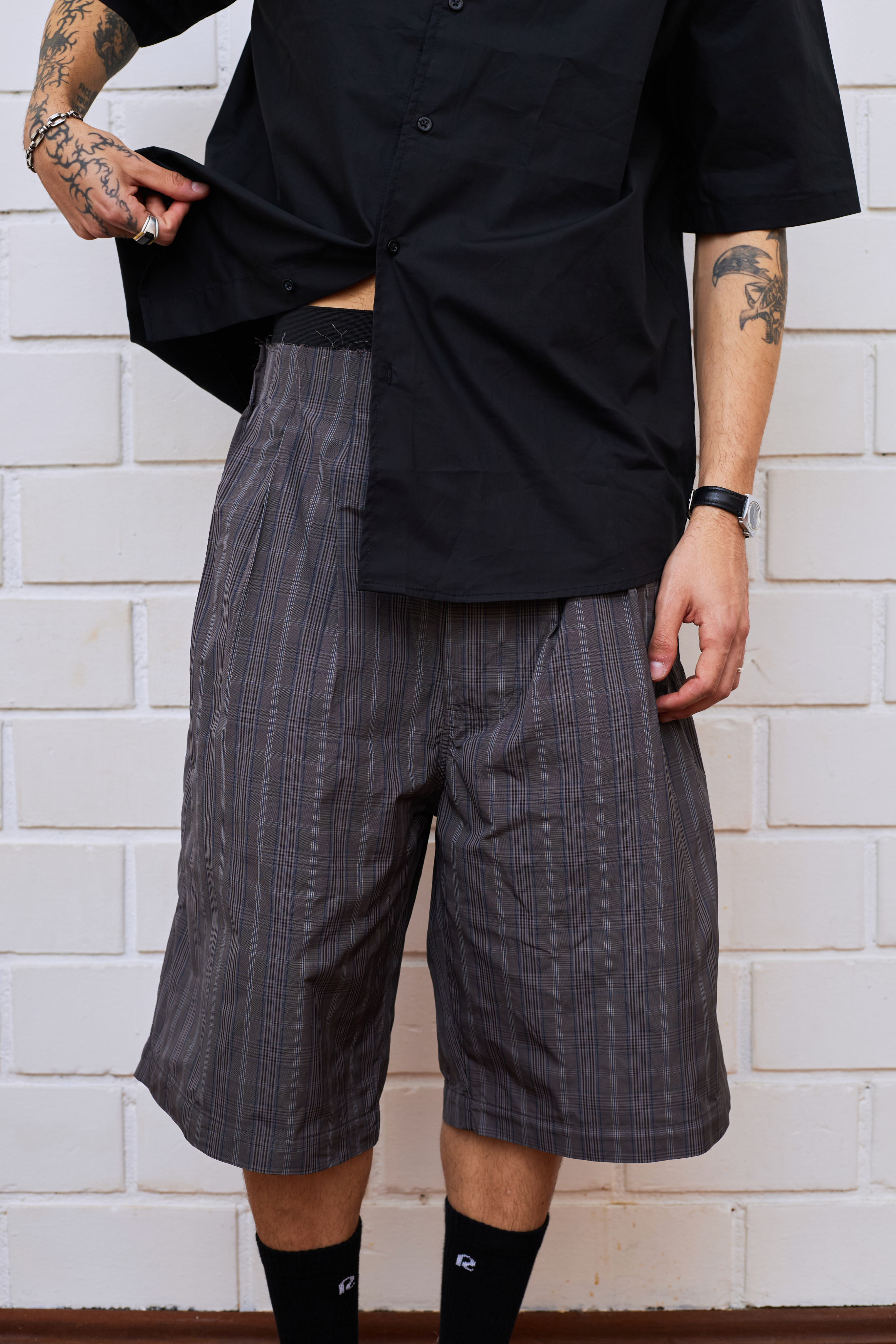 WIDE PLAID SHORTS