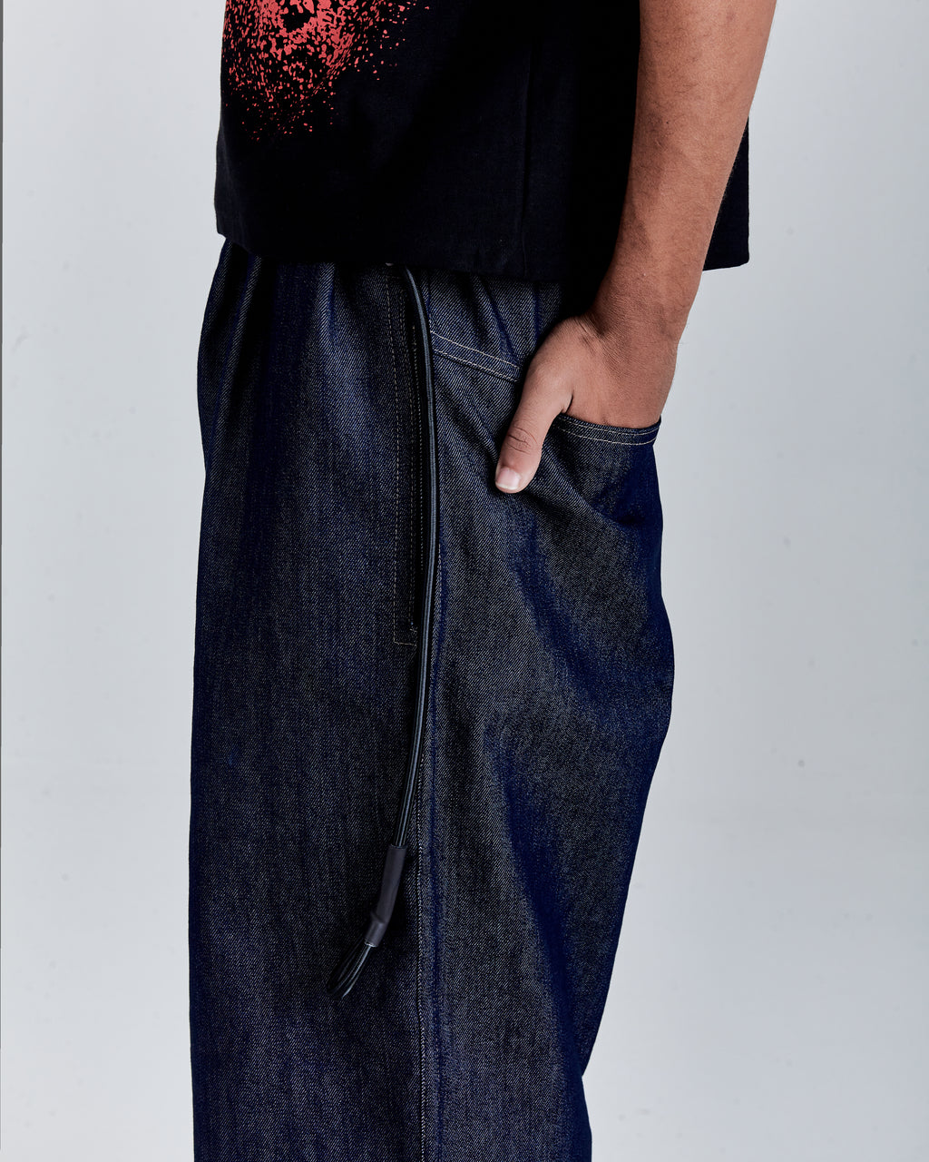 WIDE NAVY DENIM SHORTS