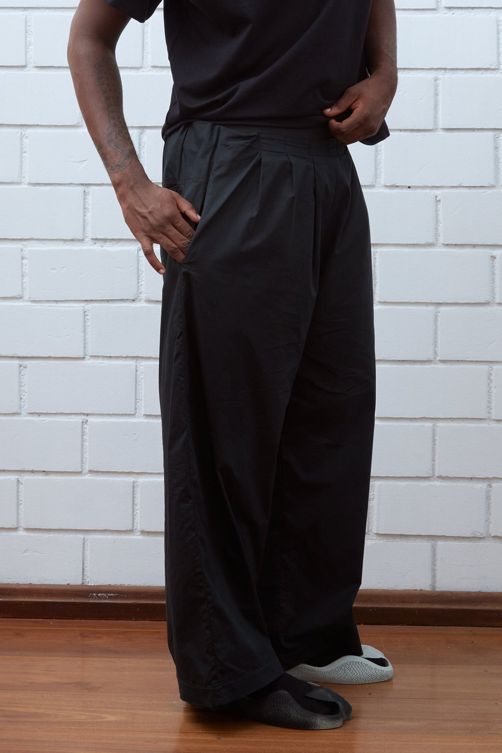 WIDE COTTON TECH PANTS